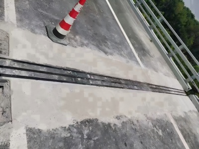 路桥伸缩缝更换后浇筑材料快速结构修补料速砼的产品特点及施工流程​